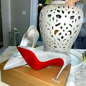Christian Louboutin’s ❤️❤️Hot Chick Red Bottoms